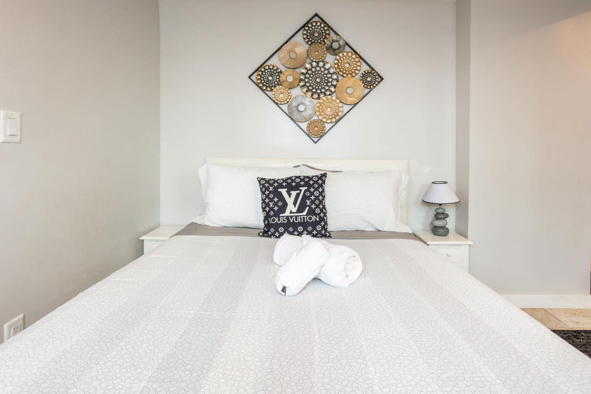Apartment Spacious Guest Amazing Location *